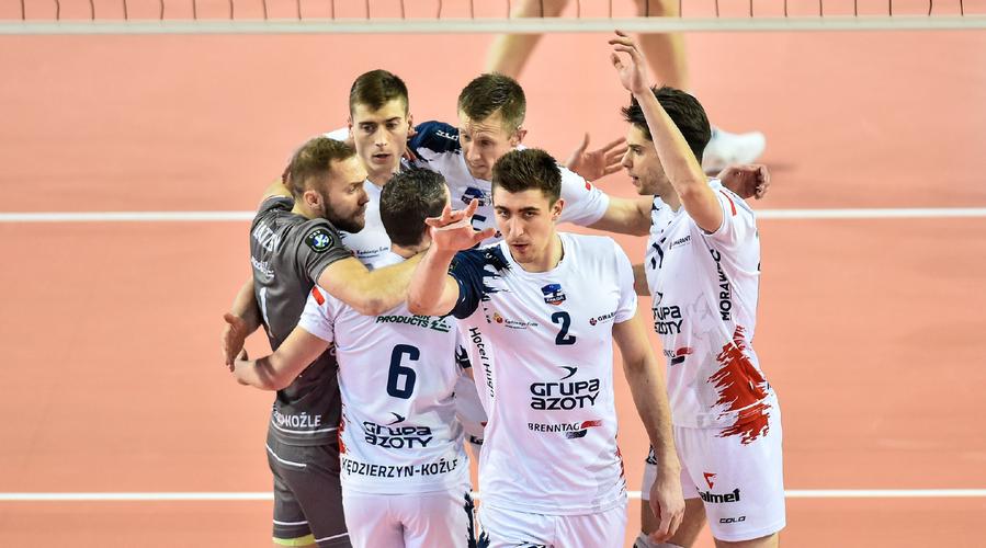 2021男排欧冠 半决赛次回合 肯杰任科兹莱金局致胜晋级决赛