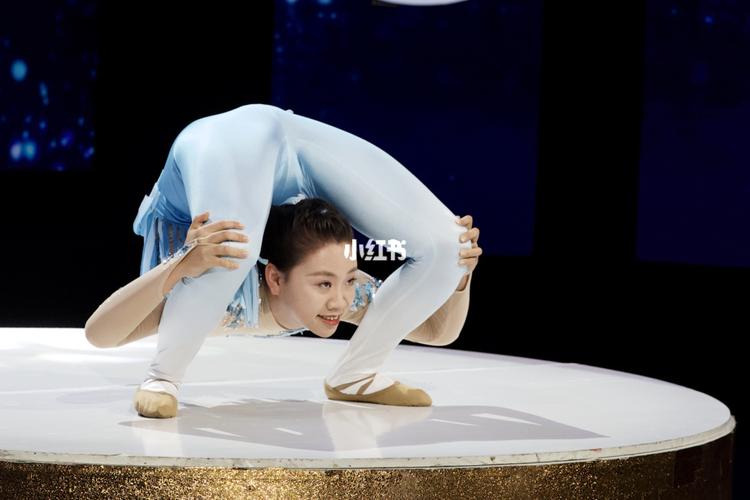 一个两年没有登台的柔术演员_演出_香港_综艺_柔术软功_娱乐_综艺