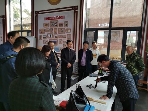 陪同白水县委常委统战部长杨进宏一行来蓝考察