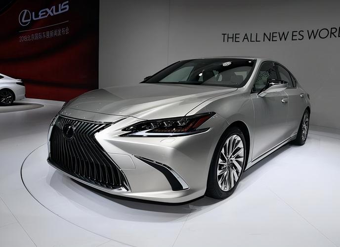 29万提了辆雷克萨斯es200,开了8840km后,车主一肚子话要说