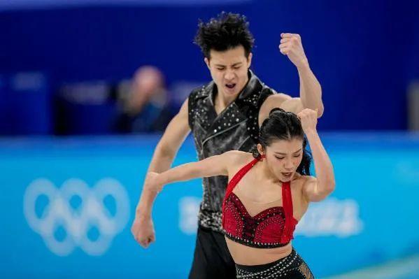从青山绿水到摇滚猫王中国冰舞王诗玥柳鑫宇太美了