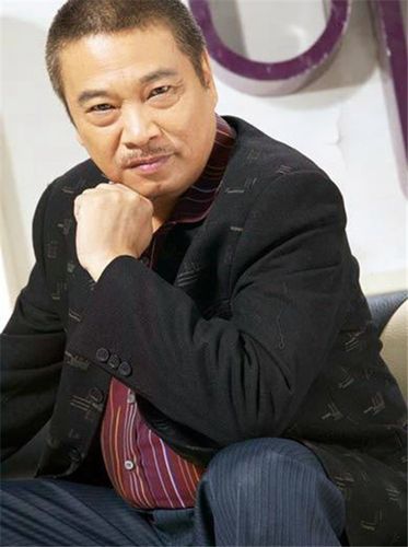 明星档案 姓名:吴孟达 国籍:中国 身高:175cm