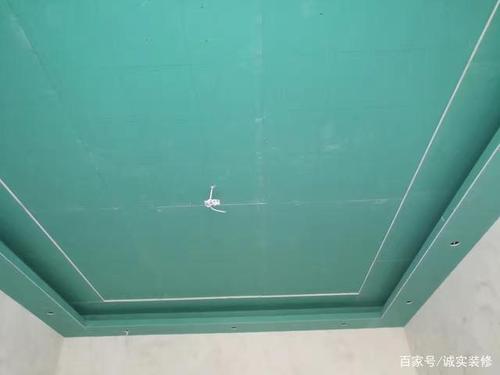 木工吊顶,结构框架与石膏板完美结合,整体牢固,简单