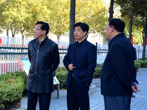 泰兴市扬子江高级中学 - 泰州市教育局督查我校办学和