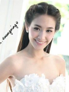 min[泰国女星皮查雅·瓦塔那蒙迪里昵称]