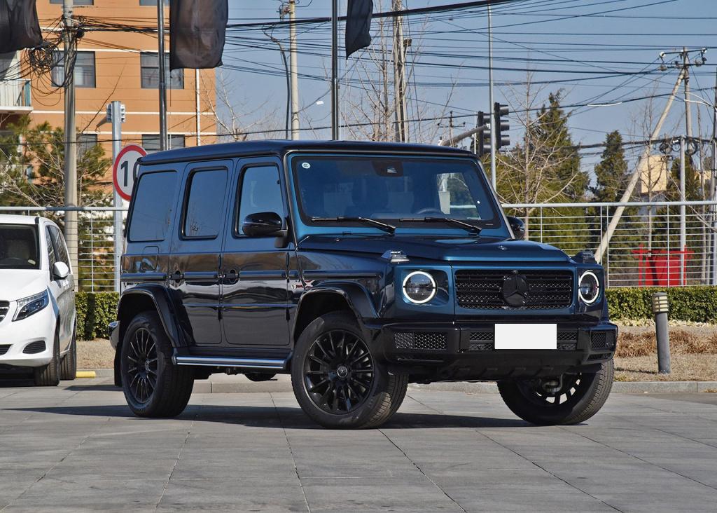 年少有为想买硬派越野车奔驰g500暗夜特别版了解一下