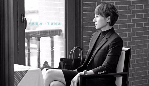 《中国机长》热映袁泉演技受夸赞,中年女演员的魅力一直都在