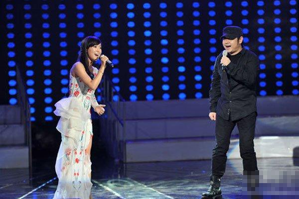 云朵的老公是谁 和刀郎不是普通关系私底下还有不少交集