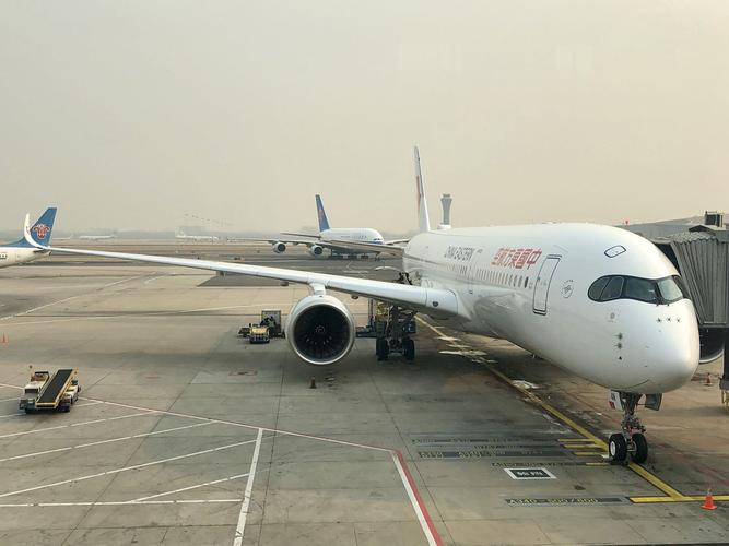 京沪快线回忆东航a350941引进之初体验有起降视频