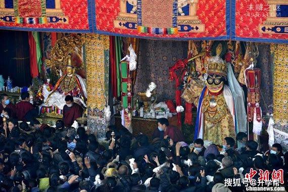 神秘的吉祥天母千年不腐之肉身之谜至今头发仍在生长