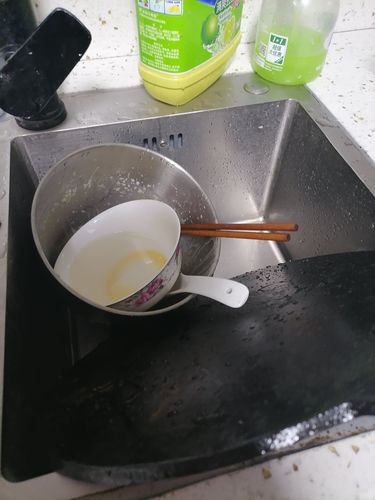 独自在家嗨皮的一天
