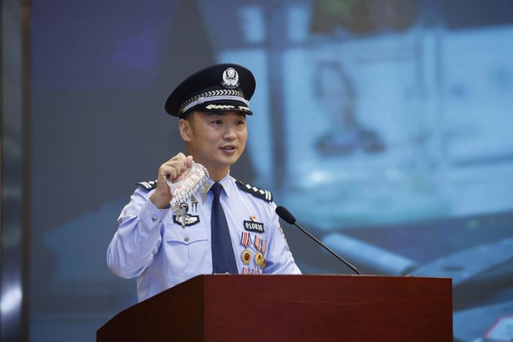 四川省公安厅举办全省"百所示范,千所提升"比武竞赛决赛