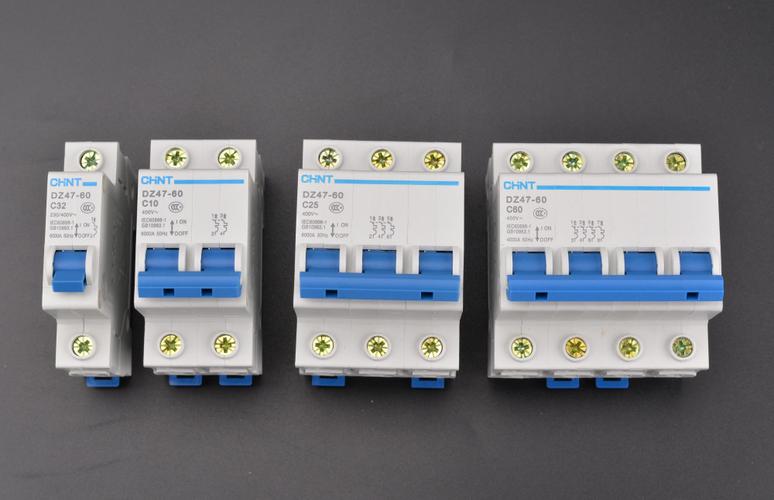 不同的开关,有着不同的电路保护作用,空气开关除了能够控制电路正常