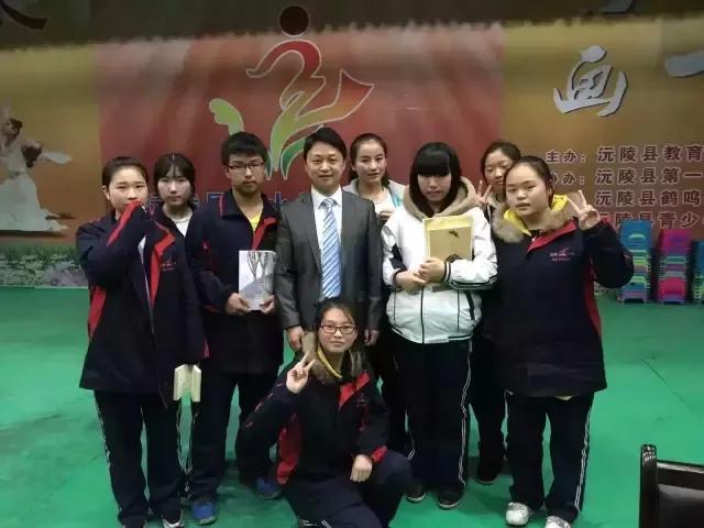 新安龙老师走进湖南省百年名校怀化市沅陵县第一中学