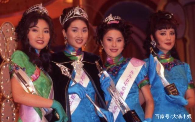"古惑仔"蒋先生的女人,为两任丈夫生下4个儿子,今42岁