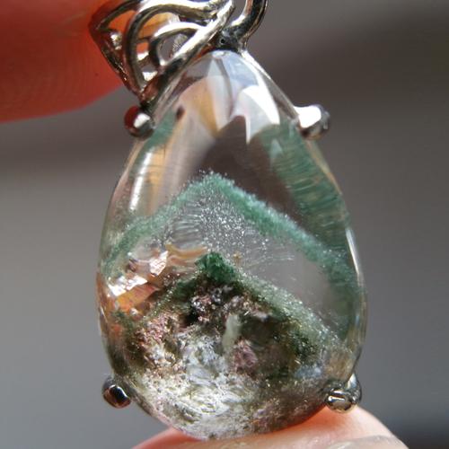 绿幽灵金字塔
