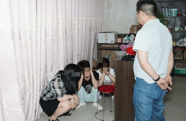 扫黄风暴席卷全城警方深夜行动好多男女当场被抓