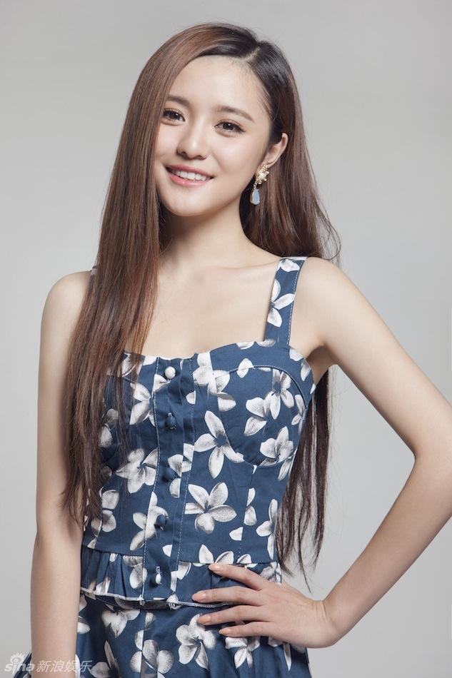组图:艾如萌妹子写真 青春洋溢活泼俏丽_高清图集_新浪网