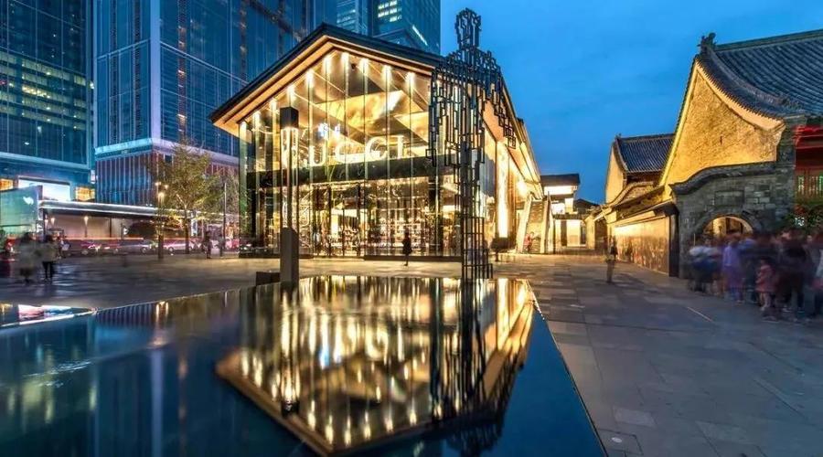 城市攻略 | 成都五一网红打卡地,这四个我为何单看好ta?