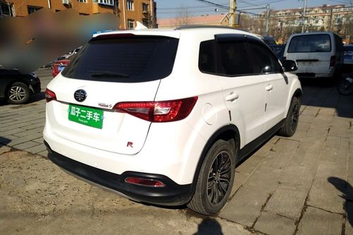 一汽 森雅r7 2016款 1.6l 手动豪华型