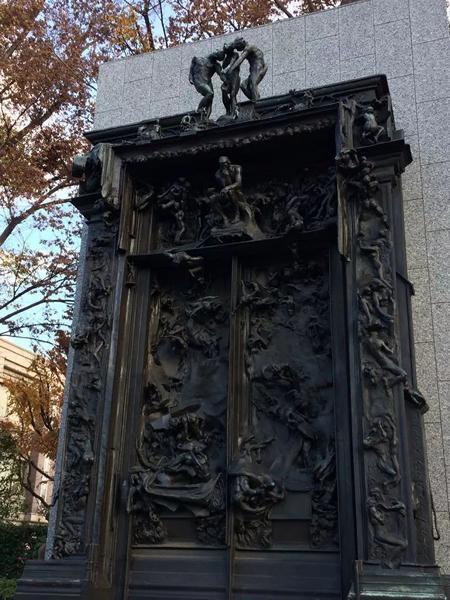 日本国立西洋美术馆藏"松方藏品"之一罗丹《地狱门》