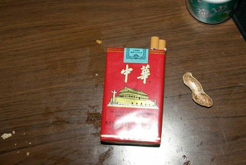有没有朋友抽烟的,我转卖几条软红包中华,朋友送的,给