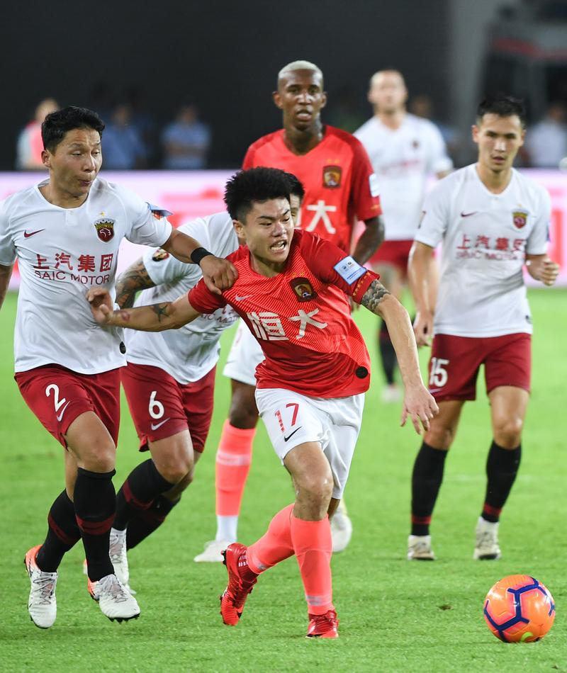 当日,在2019年中国足协杯四分之一决赛中,广州恒大淘宝队主场以0比2