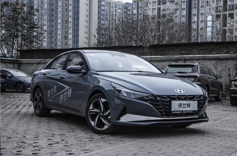 探店新伊兰特,锋利外观 高配,月销破2w台,1.4t暂无现车