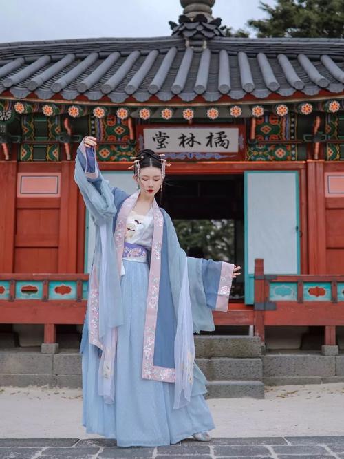 汉服是中国汉民族的传统服饰,来看看那些美丽的汉服吧