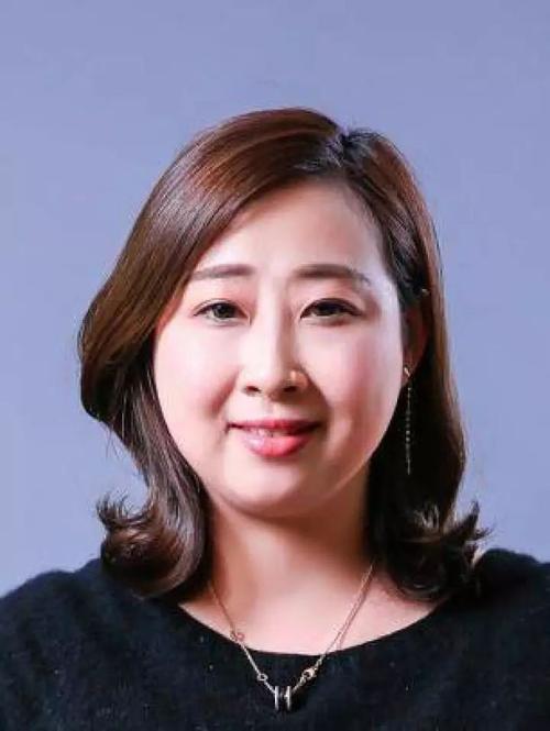陈莹莹江苏安惠生物科技有限公司总经理助理林潭南通市青年书法家