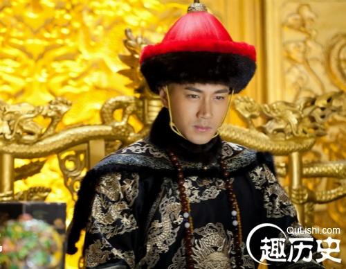 姓名:爱新觉罗·皇太极   曾用名:爱新觉罗·黄台吉   性别:男