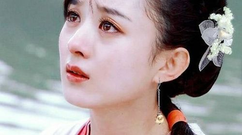 4位当红女星"掉眼泪"瞬间,赵丽颖杨幂楚楚可怜,而她让