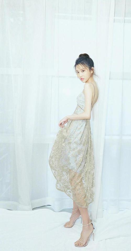 美丽动人的小女神张慧雯