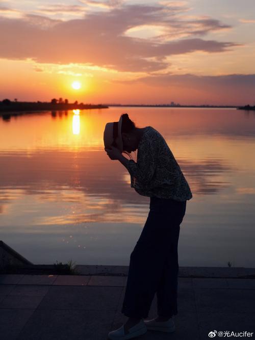 上汽董事长被围堵狂赞#刷了下发布会,真切感受到了拥有车车的快乐