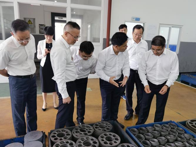 温州理工学院周文龙校长一行莅临恒丰泰参观调研