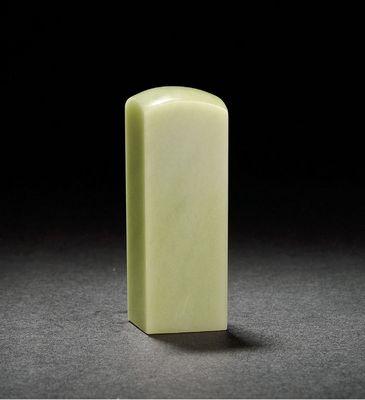 青田封门灯光冻石章一组