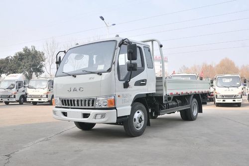 江淮骏铃e5116马力385米国五排半栏板轻卡hfc1041p52k3c2v