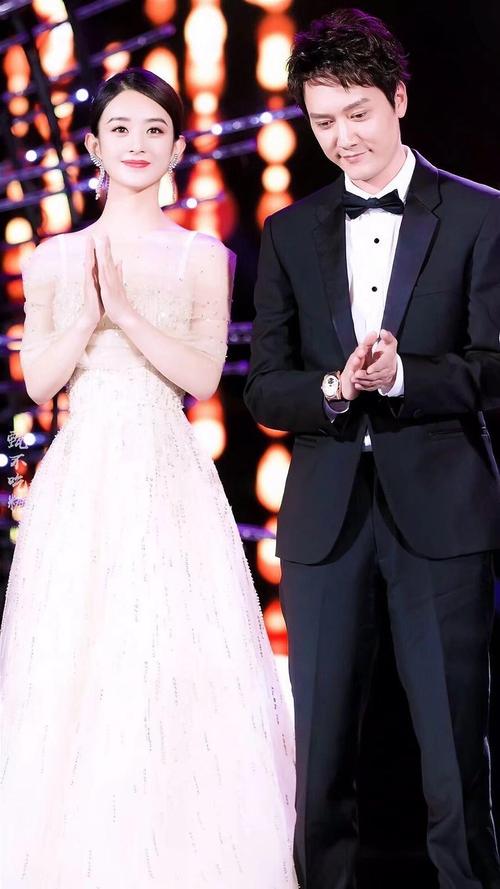 赵丽颖冯绍峰,突然觉得官宣夫妇好甜