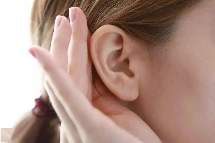 耳垂这样的女人心地善良,贵人运旺,是很有福气的!