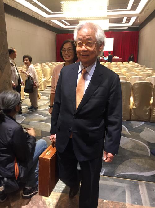图:维他奶主席罗友礼出席股东大会后称,常平新厂建成后产能将成倍