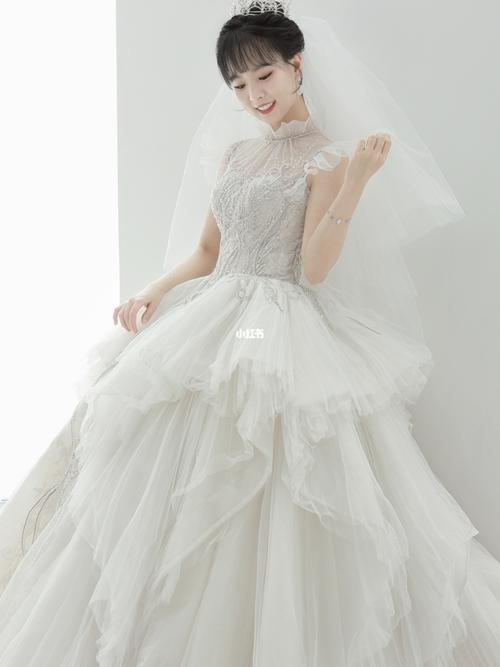 牙签褶的拉夫领 爱尔兰棉线蕾丝 全身采用意大利9495亮网,婚纱