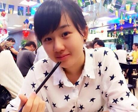 孟非18岁女儿近照曝光皮肤白皙