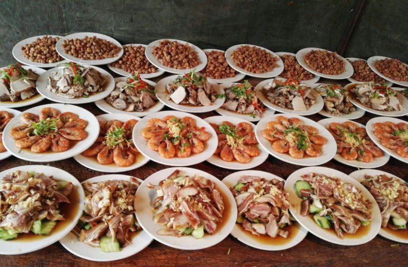 饭店的厨师炒菜特别好吃,他们在菜里放的什么佐料? 饭店厨师炒菜佐料