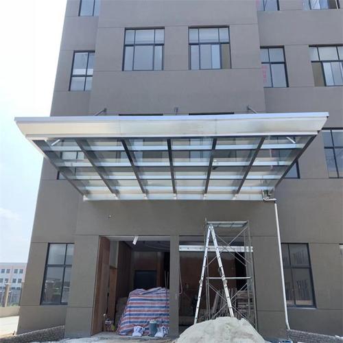 厂家定做轻钢玻璃雨棚 门头门厅玻璃雨棚 小区坡道玻璃雨棚