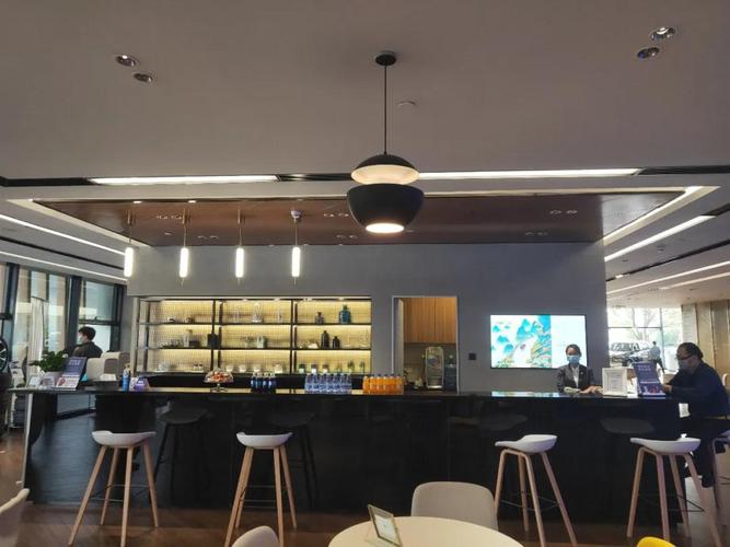 探访宝马4s店:防控非常彻底,3系/x1等车型优惠在售