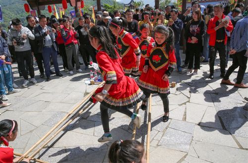 青街畲族乡第五届"三月三"畲族风情旅游节隆重开幕