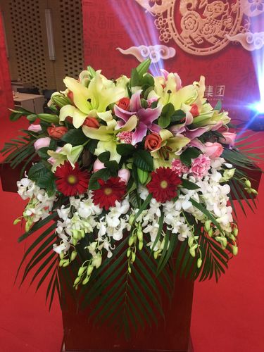 热销商务用花_会议桌花 演讲台花 签到台花 商务用花 北京同城速递