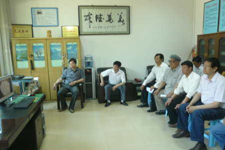 省政府应急办副主任马建军一行深入我市检查应急管理工作