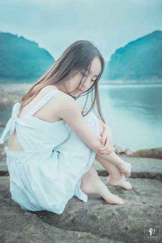 摄影后期:@摄影师jacky叫韩长江 模特:@veronica-甘文睿