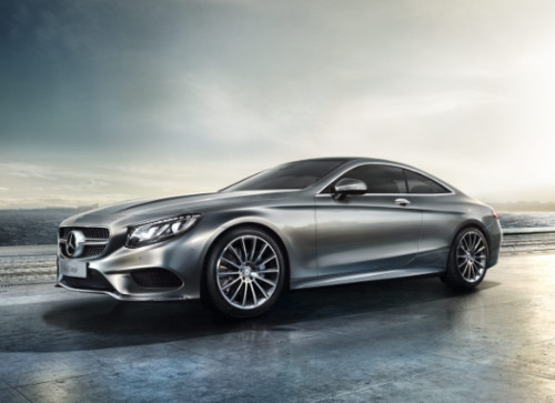 华南地区首台奔驰s500轿跑车正式交车!